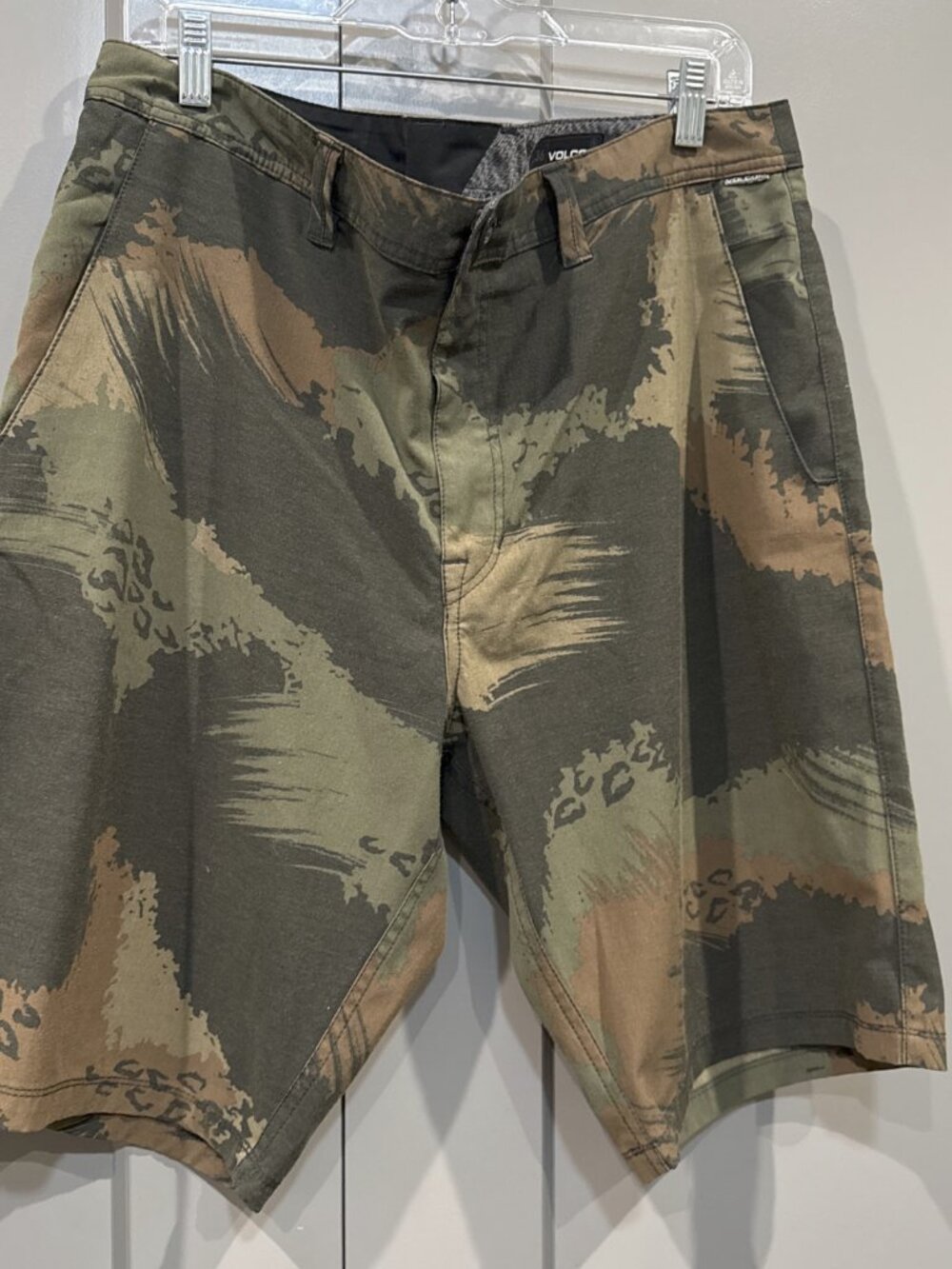 Volcom Lido Solid Mod 20 Board Shorts Mens 36 Camo Mod-Tech A0812121